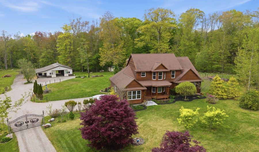 287 S Bear Hill Rd, Chaplin, CT 06235 - 4 Beds, 3 Bath