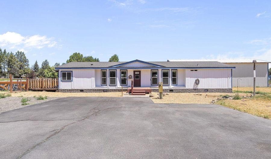 64960 Hunnell Rd, Bend, OR 97703 - 3 Beds, 2 Bath