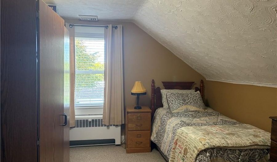 65 Maple Ave, Middletown, RI 02842 - 3 Beds, 2 Bath