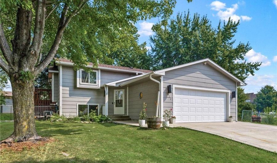 11810 55th St NE, Albertville, MN 55301 - 4 Beds, 2 Bath