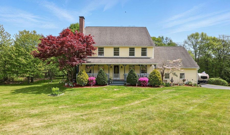 55 Robinson Ln, Barrington, NH 03825 - 3 Beds, 3 Bath