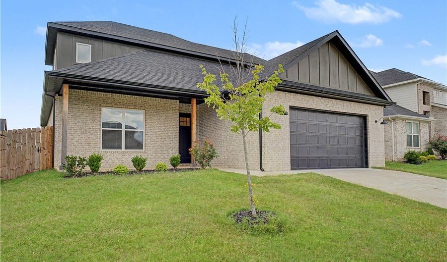 1081 Mammoth St, Bentonville, AR 72713 - 4 Beds, 3 Bath