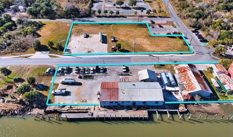 323 Water St, Apalachicola, FL 32320 - 0 Beds, 0 Bath