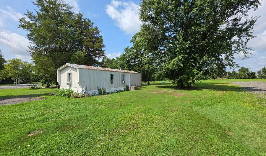 11651 COUNTY SEAT Hwy, Laurel, DE 19956 - 3 Beds, 1 Bath