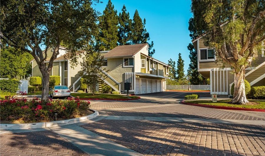 3 Rambling Ln 182, Aliso Viejo, CA 92656 - 2 Beds, 2 Bath