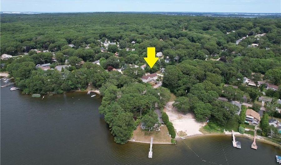 163 Winterberry Rd, Narragansett, RI 02874 - 5 Beds, 4 Bath