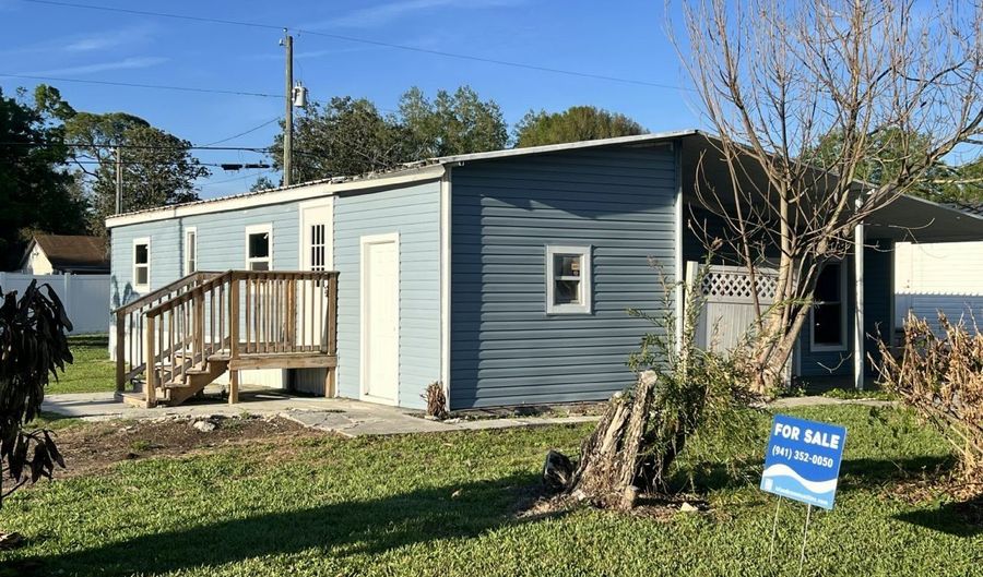 2 Tower Manor Cir E 2, Auburndale, FL 33823 - 2 Beds, 2 Bath