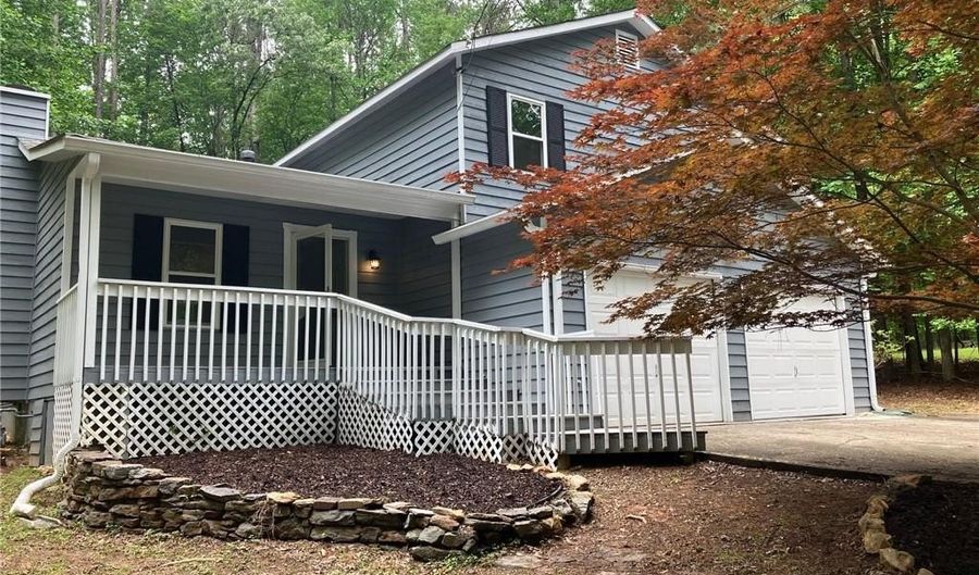 486 Victoria Rd, Woodstock, GA 30189 - 3 Beds, 2 Bath