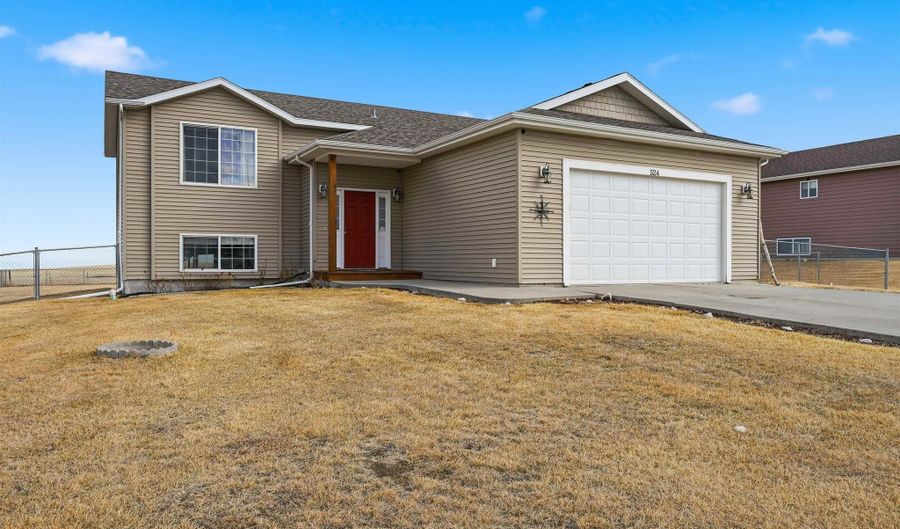 524 Freude Ln, Box Elder, SD 57719 - 4 Beds, 2 Bath