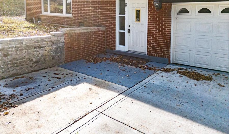 881 Asbury Rd, Anderson Twp., OH 45255 - 3 Beds, 2 Bath