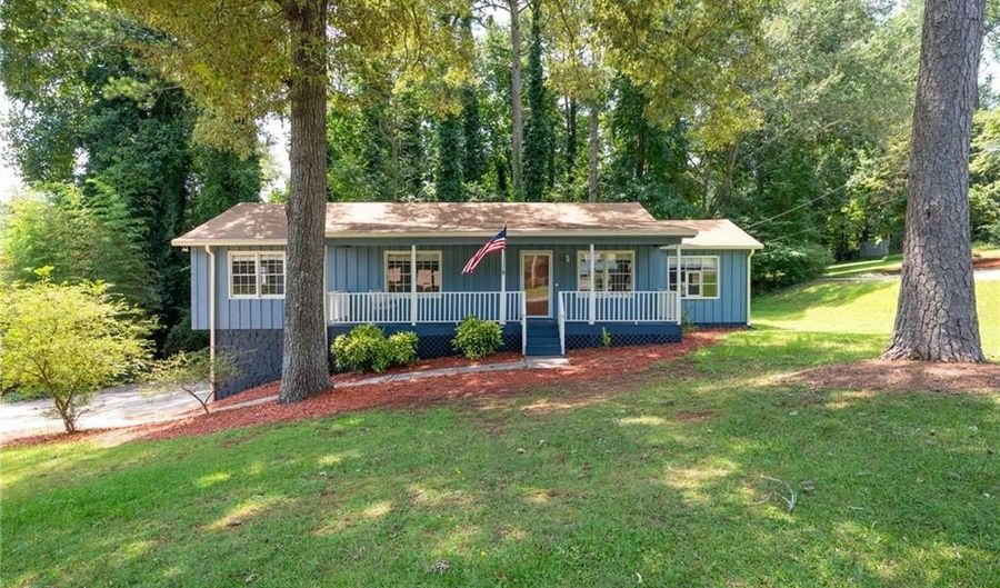 305 Summer Ct, Woodstock, GA 30188 - 3 Beds, 2 Bath
