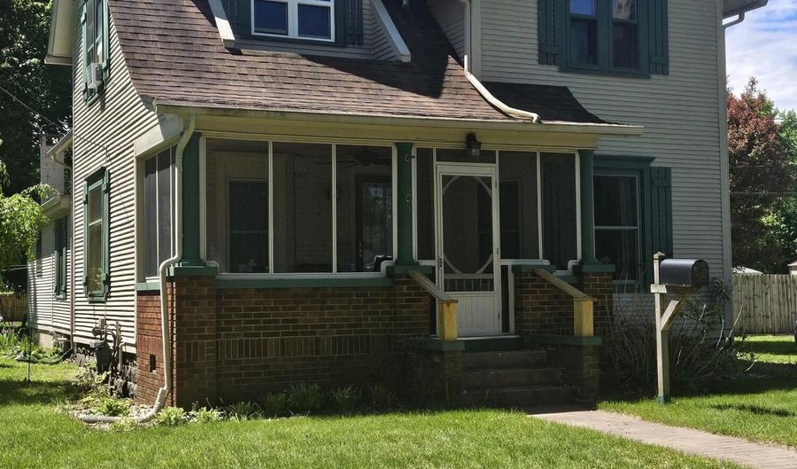 505 Crandall St, Albion, MI 49224 - 4 Beds, 2 Bath