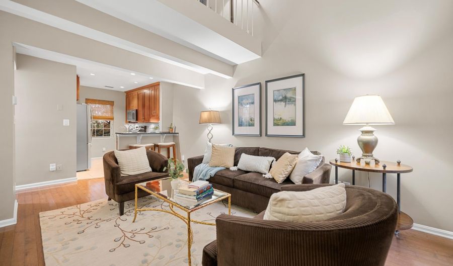 1403 E ABINGDON Dr 6, Alexandria, VA 22314 - 2 Beds, 1 Bath