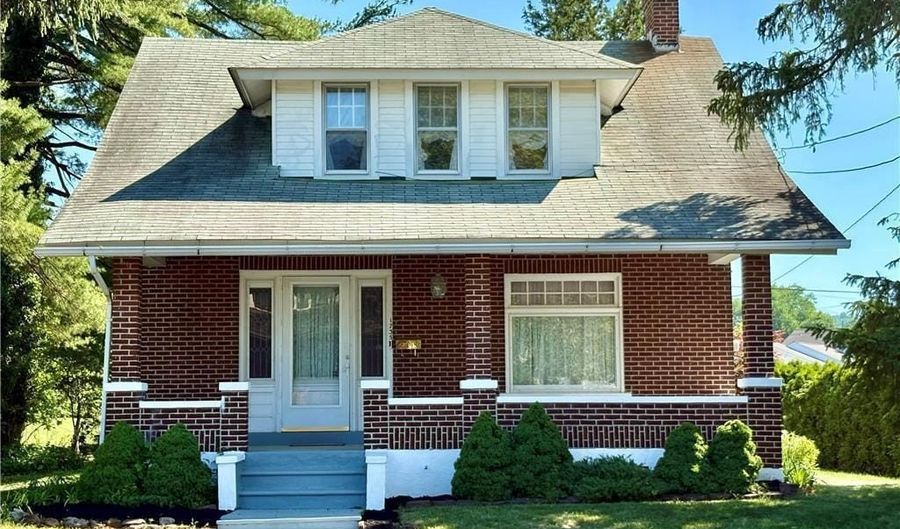1731-1735 CHAPEL Ave, Allentown, PA 18103 - 3 Beds, 1 Bath