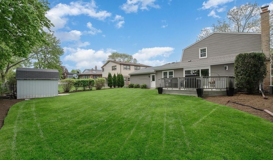 1615 S Kaspar Ave, Arlington Heights, IL 60005 - 4 Beds, 3 Bath
