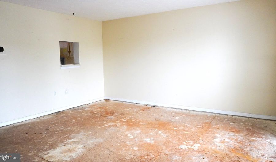 11422 RUNNING BEAR Ct, Beltsville, MD 20705 - 3 Beds, 3 Bath