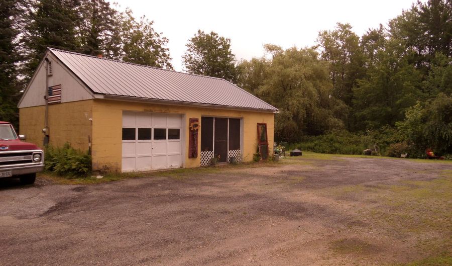 4 Brackett Hill Rd, Alfred, ME 04002 - 2 Beds, 1 Bath