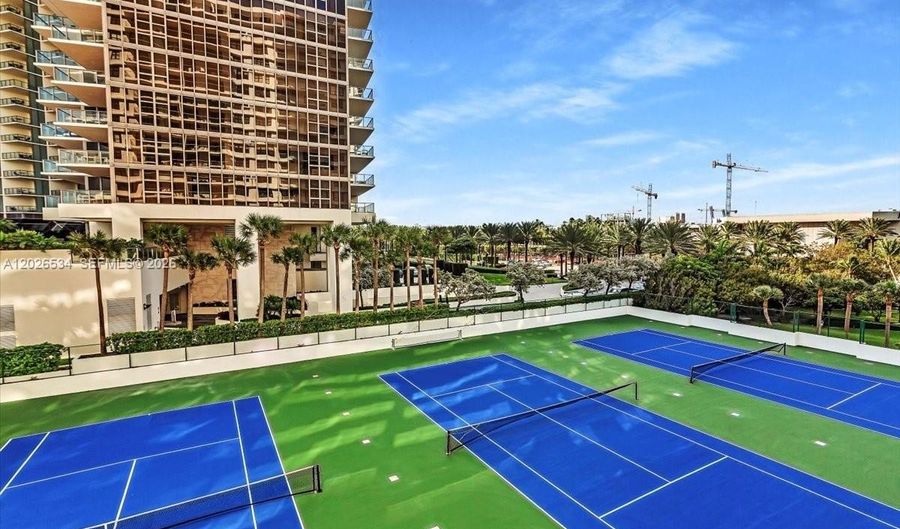 9801 Collins Ave 6P, Bal Harbour, FL 33154 - 2 Beds, 2 Bath