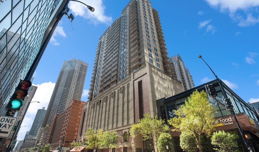 630 N State St 1108, Chicago, IL 60654 - 2 Beds, 2 Bath