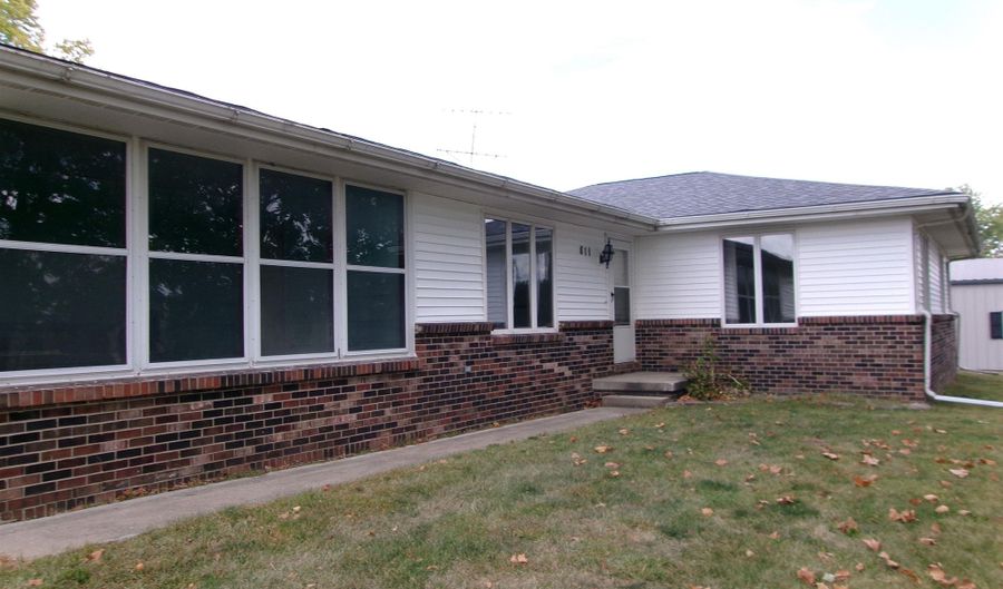 811 3rd St, Anita, IA 50020 - 3 Beds, 2 Bath