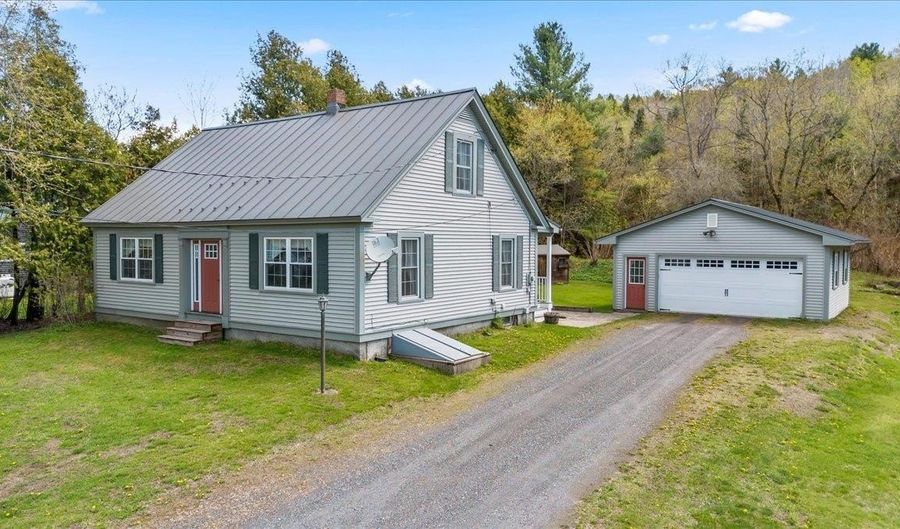 880 S Barre Rd, Barre, VT 05641 - 3 Beds, 1 Bath