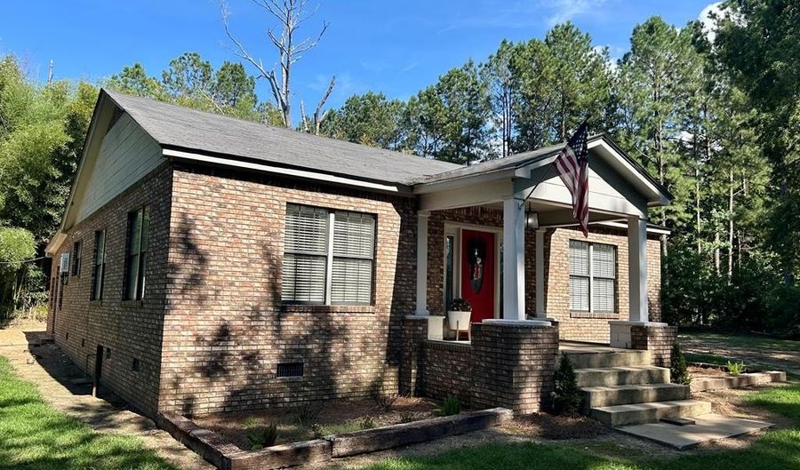 1801 Douglas Trl SE, Brookhaven, MS 39601 - 3 Beds, 1 Bath