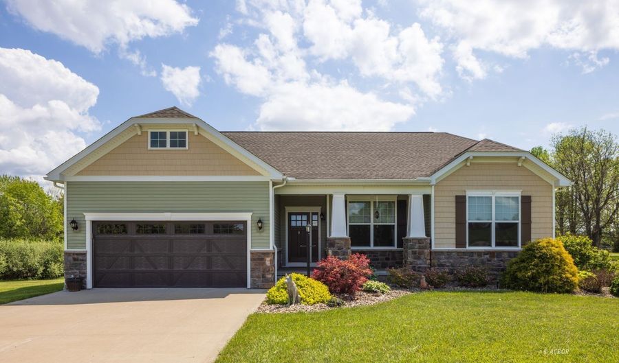 3028 Canterbury Ct, Albany, OH 45710 - 3 Beds, 2 Bath