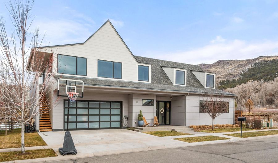 113 Valley Ct, Basalt, CO 81621 - 4 Beds, 4 Bath