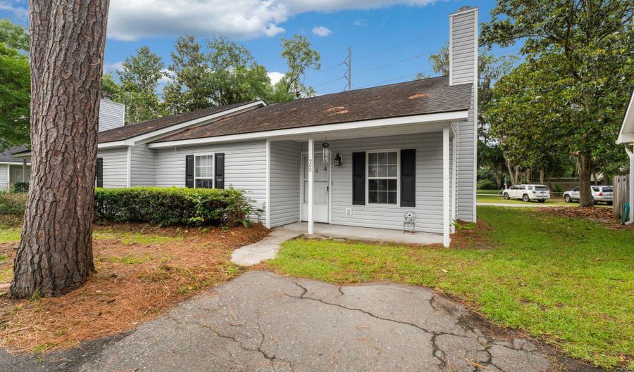 500 Cedar Grove Cir, Beaufort, SC 29902 - 2 Beds, 2 Bath