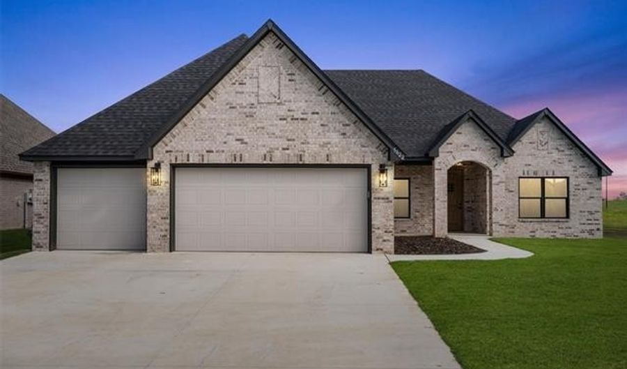 5822 Brandon Ct, Bartlesville, OK 74006 - 4 Beds, 3 Bath