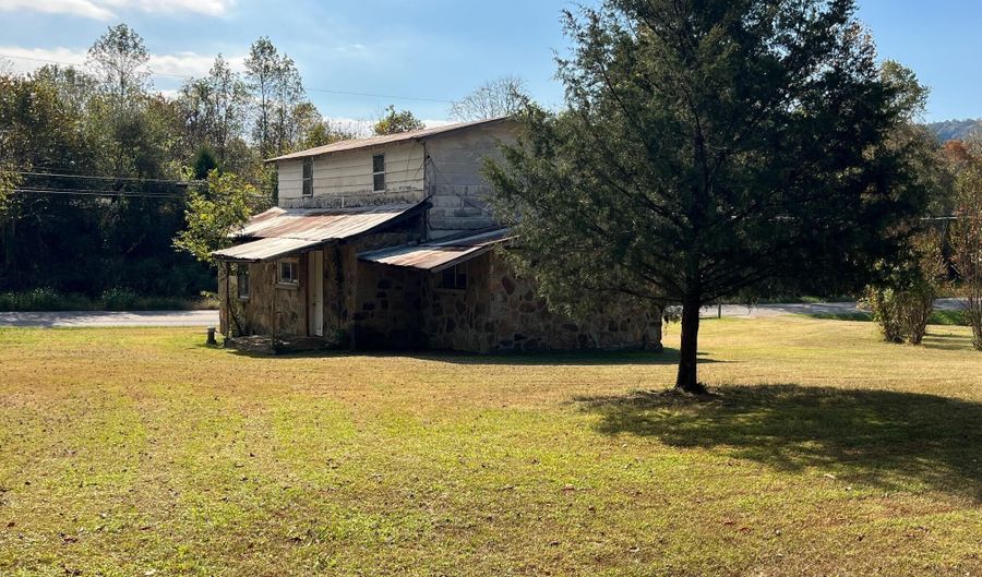 341 Ky 930, Artemus, KY 40903 - 0 Beds, 0 Bath