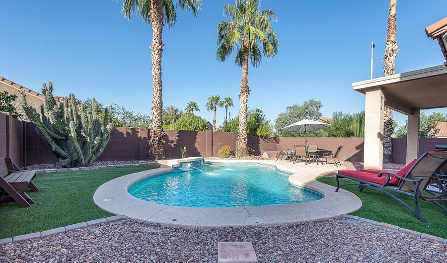 1282 W KESLER Ln, Chandler, AZ 85224 - 4 Beds, 3 Bath