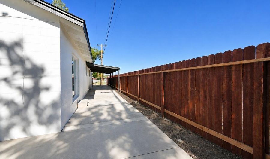 742 Ruth St, Carson City, NV 89701 - 4 Beds, 2 Bath