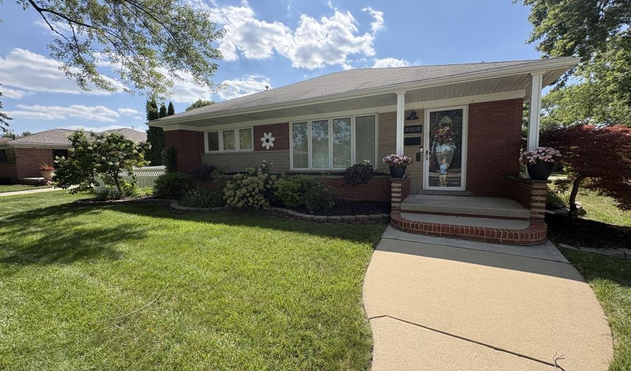 8908 Fox Ave, Allen Park, MI 48101 - 3 Beds, 1 Bath