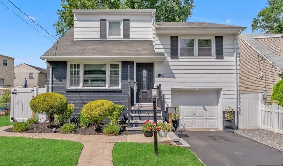 201 Maiden Ln, Bergenfield, NJ 07621 - 3 Beds, 2 Bath