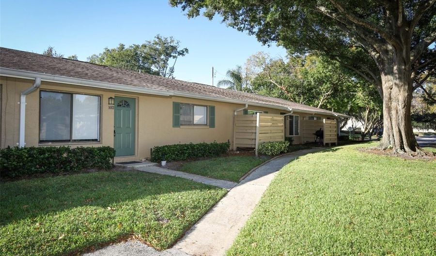 220 CHEROKEE Ct 102, Altamonte Springs, FL 32701 - 3 Beds, 2 Bath