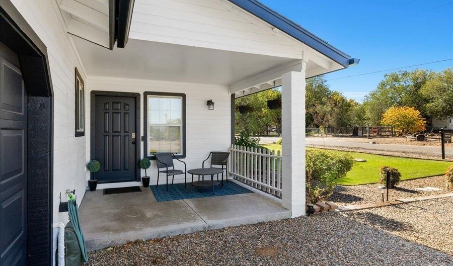 2325 Mohave St, Chino Valley, AZ 86323 - 3 Beds, 2 Bath