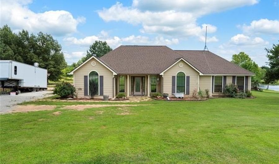 5764 S Carr Pen, Tushka, OK 74525 - 3 Beds, 2 Bath