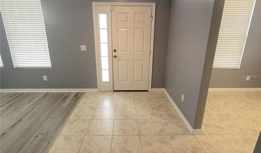 553 SHIRLEY Dr, Apopka, FL 32712 - 4 Beds, 2 Bath