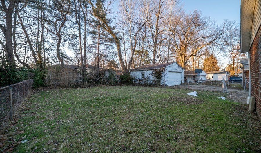 1040 Mercer Ave, Akron, OH 44320 - 3 Beds, 2 Bath