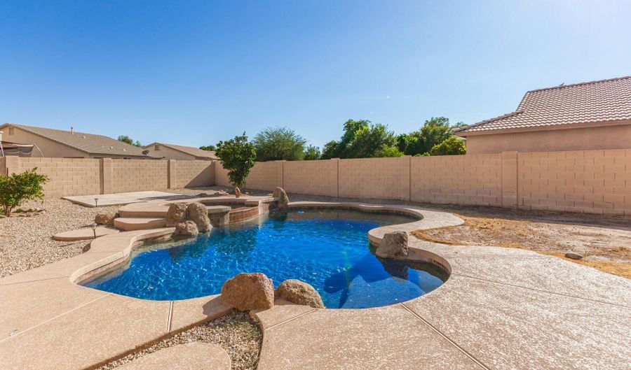 11625 W MONROE St, Avondale, AZ 85323 - 4 Beds, 3 Bath