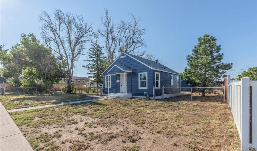 2539 E 10TH St, Cheyenne, WY 82001 - 3 Beds, 1 Bath