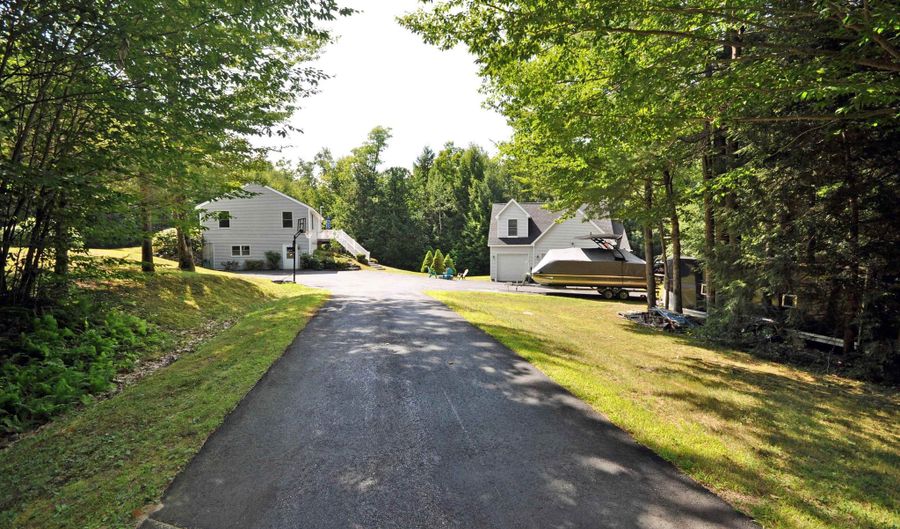 2331 Dick Brown Rd, Bridgewater, NH 03222 - 3 Beds, 3 Bath