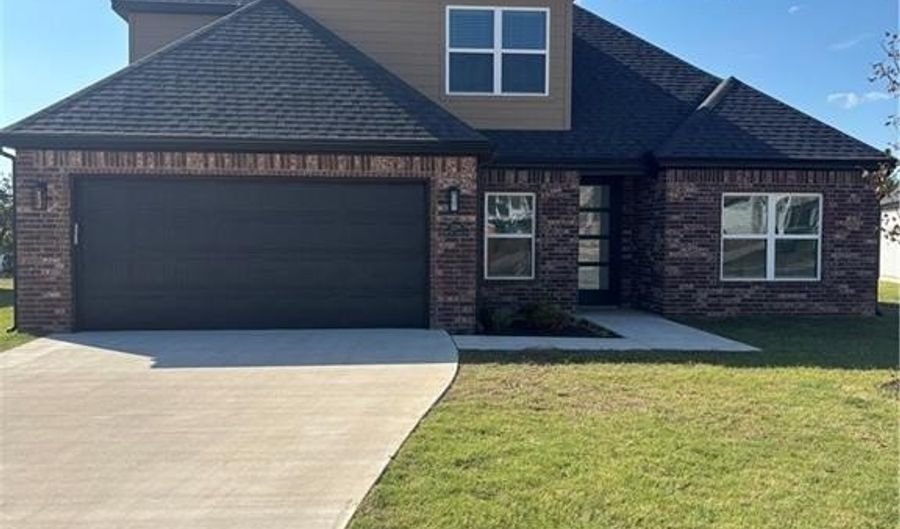 3209 SW Setting Sun Dr, Bentonville, AR 72713 - 4 Beds, 3 Bath