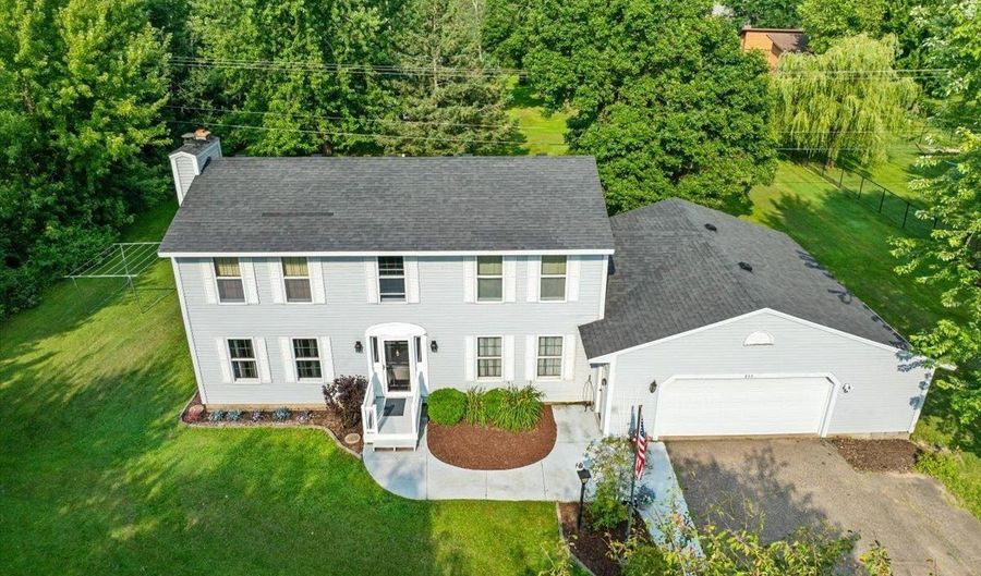 211 N 5TH Ave, Abbotsford, WI 54405 - 4 Beds, 3 Bath