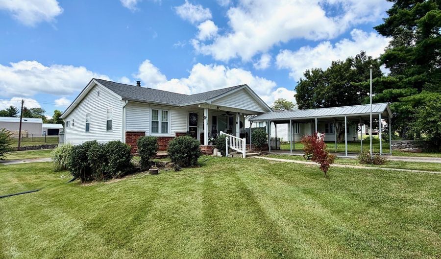 2753 Western Ave, Bedford, IN 47421 - 2 Beds, 2 Bath
