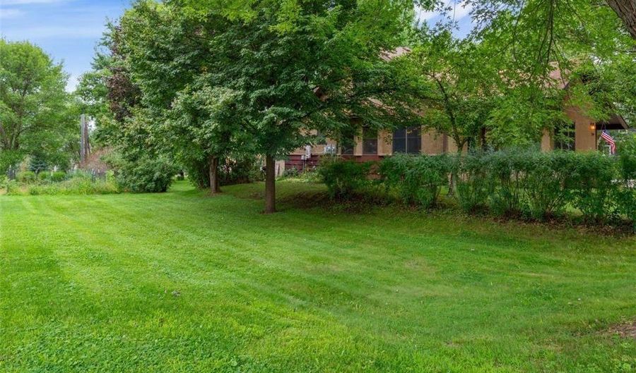 230 Excelsior Ave N, Annandale, MN 55302 - 4 Beds, 3 Bath