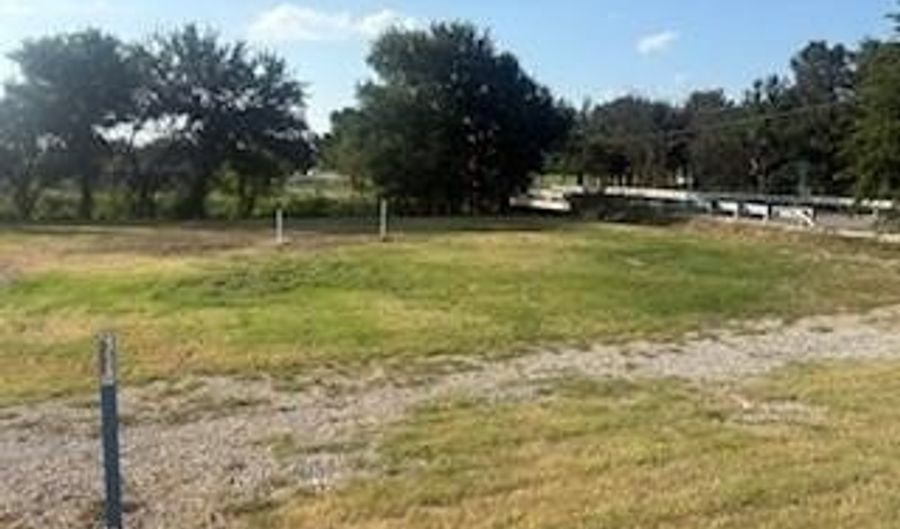 207 NE Front St, Millsap, TX 76066 - 0 Beds, 0 Bath