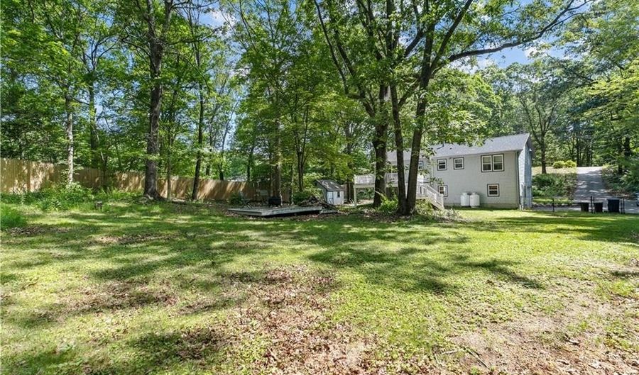 125 Shippeetown Rd, East Greenwich, RI 02818 - 3 Beds, 3 Bath