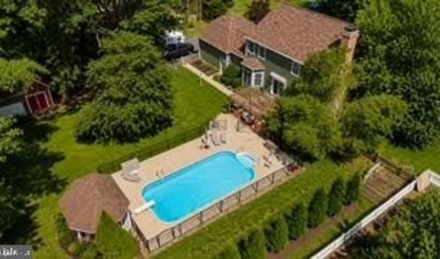 120 N LEXINGTON Dr, Felton, DE 19943 - 4 Beds, 3 Bath